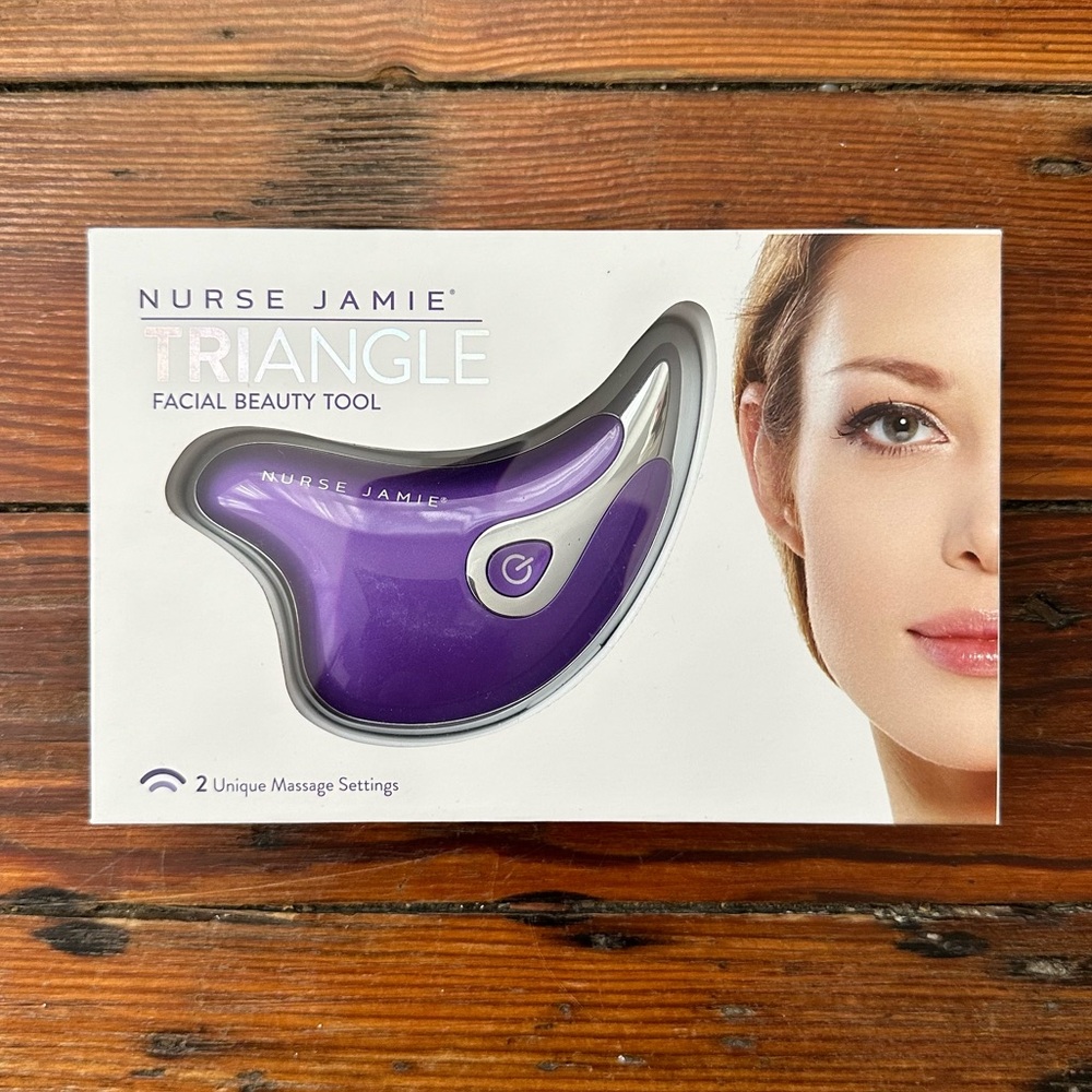 Nurse Jamie Triangle Facial Beauty Tool